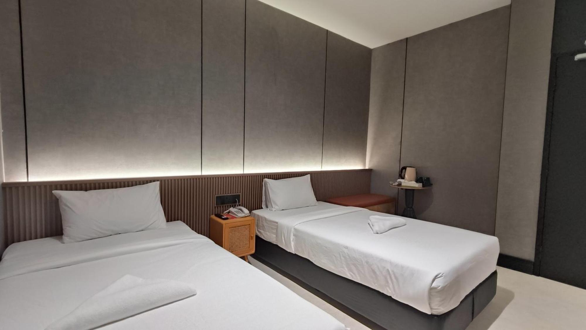 Urban Inn, Serai Wangi Padang Serai Esterno foto