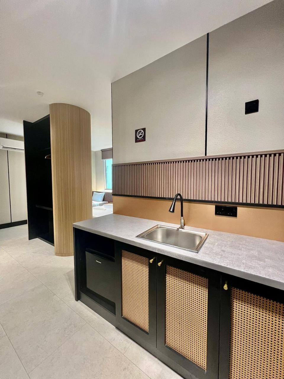 Urban Inn, Serai Wangi Padang Serai Esterno foto